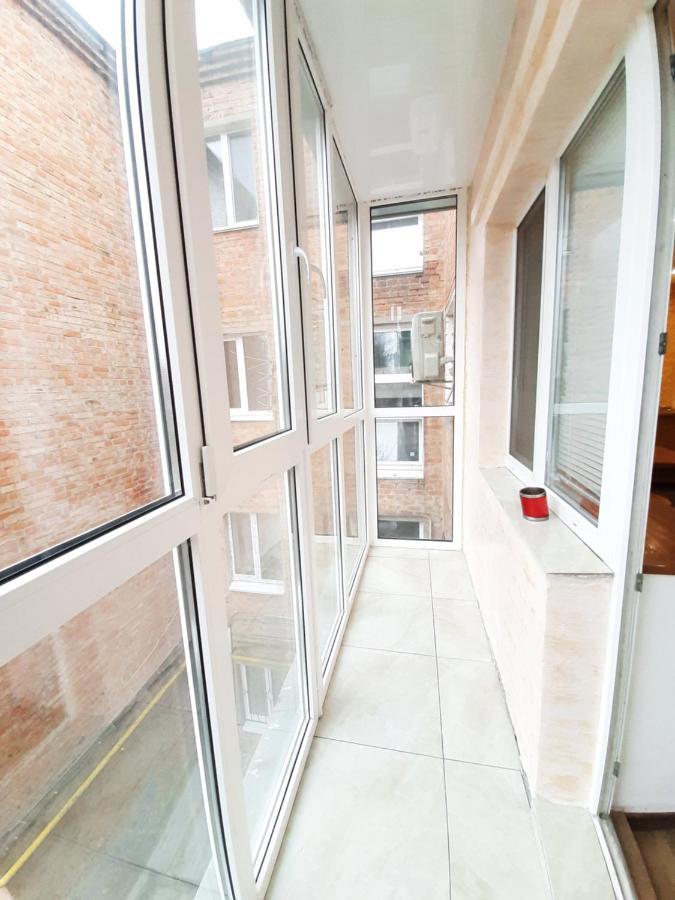 Большая 3 Комнатная Квартира Cherkasy Luaran gambar