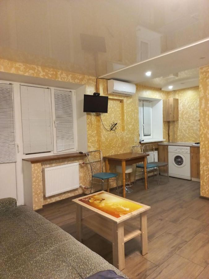 Большая 3 Комнатная Квартира Cherkasy Luaran gambar